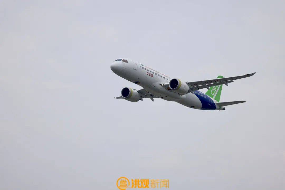 春运＂最靓仔＂来袭！国产大飞机C919首次亮相春运舞台