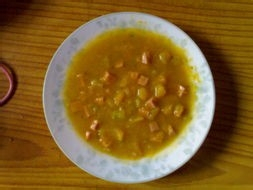 七个月宝宝能吃茄子吗？关于辅食添加的探讨
